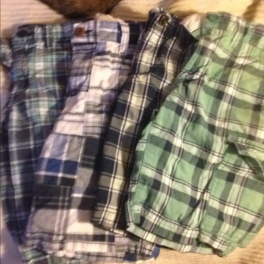 Boys plaid short 4 pairs